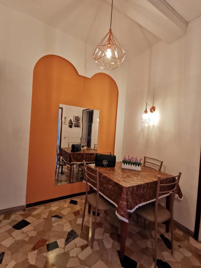 La Casa Di Jennifer Appartement Parma Buitenkant foto