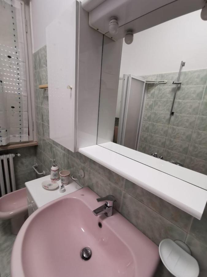 La Casa Di Jennifer Appartement Parma Buitenkant foto