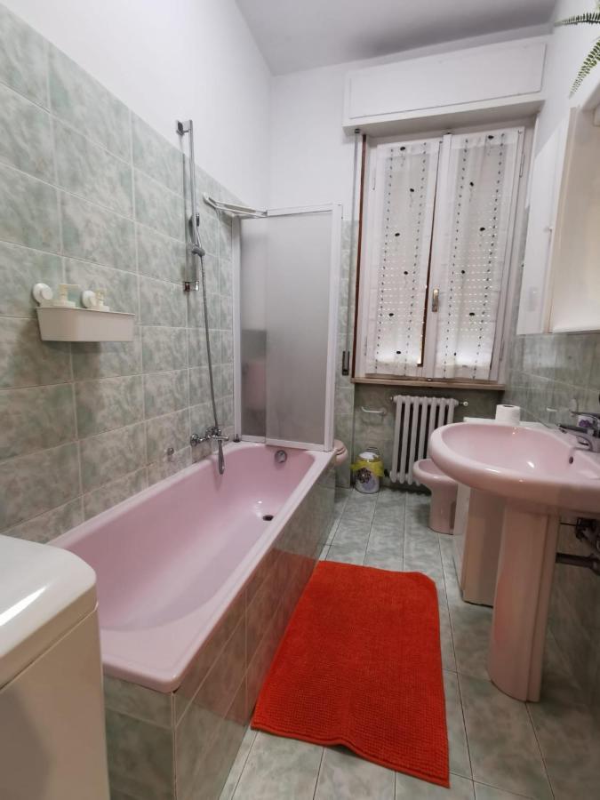 La Casa Di Jennifer Appartement Parma Buitenkant foto