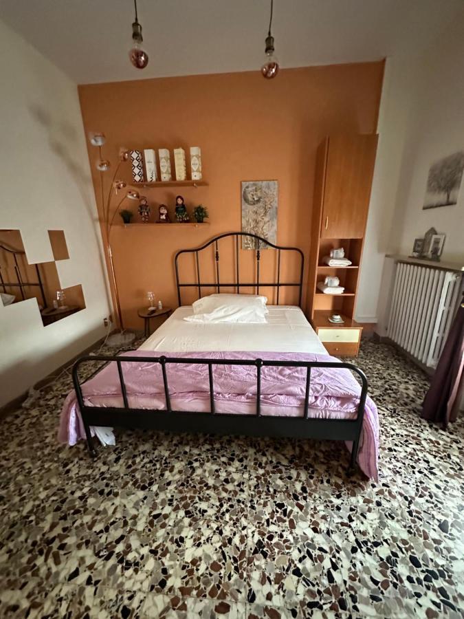 La Casa Di Jennifer Appartement Parma Buitenkant foto